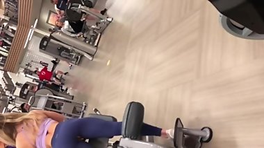 49 WHITE SLUTTY TEEN SNOWBUNNY CANDID