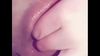 Ã‰couter ma colocataire baiser son plan cul;masturbation secrÃ¨te