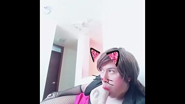 BEAUTIFUL TRANSEXUAL IS MASTURBED AND USES A TOY AND SUCKS IT RICH