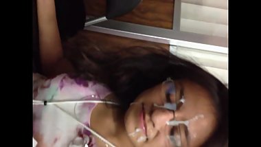 BLOWJOB AT THE BUSINESS OFFICE /Corrida en la cara en una mamada de oficina
