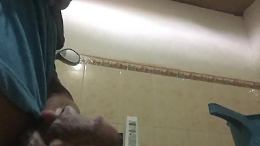 Masturbate in bathroom