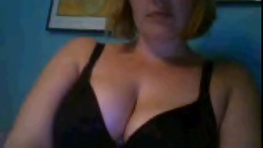 big tits teen in bra