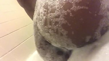 Cute teen send me a video of her fat pussy