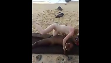 amiga safada tirando self com negÃ£o fodendo amiga