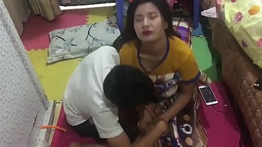 Ná»­a ÄÃªm ÄÃ²i LÃ m Má»™t NhÃ¡y