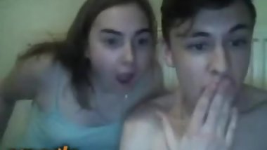 18yo couple play omegle points game