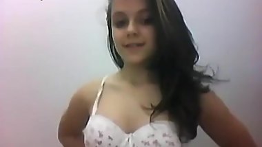 Morrita hermosa se desnuda