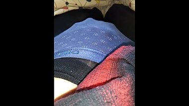 Teen se touche en collant