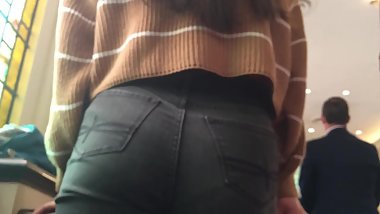 Candid Spying On Teen Brunette In Church