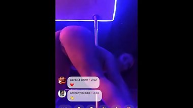 Stripper at work nude dancing