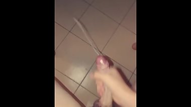 Teen polish guy cums all over the floor