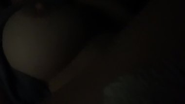 Pegando peito gostoso da loirinha touching blonde girls tits