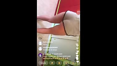 HOT TEEN TWERKING IN INSTAGRAM LIVE DIRECT