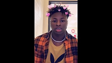 XOrenzo listening to Duwap Kaine ** make you nut in 5 seconds