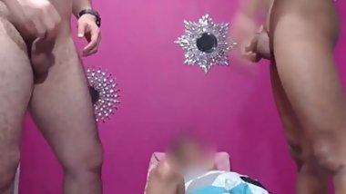 woman fucks in the throat with several men and screams in pain