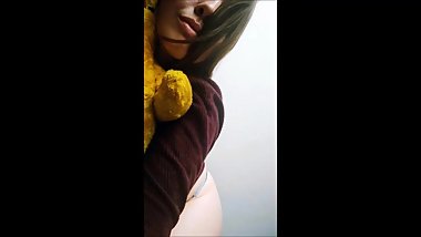 Chubby girl shows her pussy