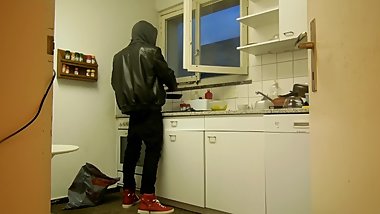 Verrukter Cock Zuhause Allein...Er Suche eine FRAU. LUST PROBLEM.