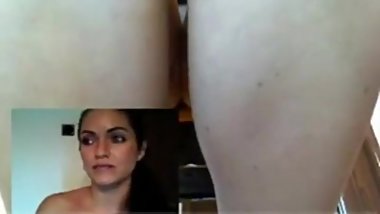 Pillada masturbÃ¡ndose en el salÃ³n